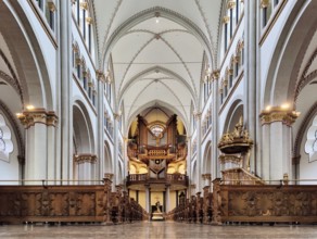Interior view of Bonn Minster, nave with pulpit and Klais organ in the west apse, Bonn, North