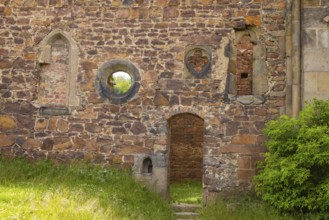 At the end of the 12th century, Dietrich the Afflicted, Margrave of Meissen, donated a convent in