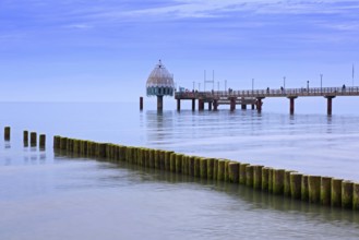 Submarining dive gondola and Zingst pleasure pier, Seebrücke, Fischland-Darß-Zingst peninsula along