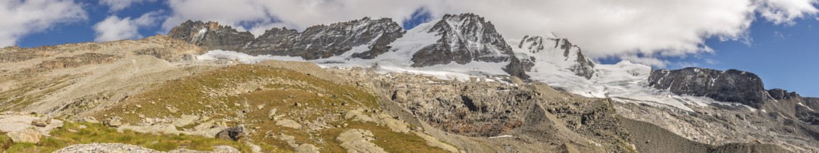 Rocky Mountains in the Italian Alps in the Gran Paradiso National Park. Valsavaranche, Aosta,