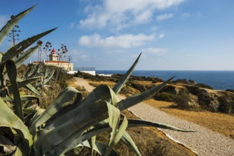 Lighthouse, Ponta da Piedade, Lagos, Algarve, Portugal, Europe