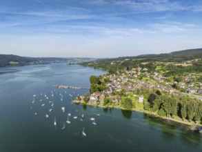 Aerial view of the municipality of Hemmenhofen on the south side of the Höri peninsula with the