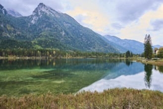 Hintersee in autumn colours, Ramsau, Berchtesgaden National Park, Berchtesgadener Land district,