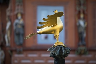 Gilded imperial eagle as a fountain eagle on the market fountain in front of the Kaiserworth