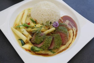 Froben Restaurant am Schloss, restaurant, gastronomy, eating and drinking, food, lamb, fillet in