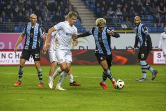 Football 3rd division, season 2024/25, matchday 12: Waldhof Mannheim vs SV Wehen-Wiesbaden. On the