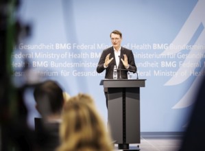 Prof Karl Lauterbach (SPD), Federal Minister of Health, at a press conference on the talks with