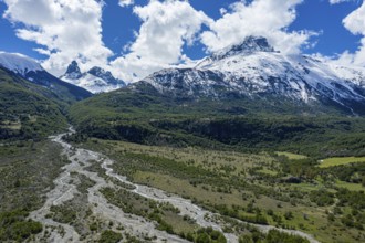 The widely branching arms of river Estero Parada, Mt. Cerro Castillo, aerial view, snow-capped