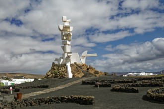 Fertility Monument, Monumento al Campesino, by the artist César Manrique, municipality of San