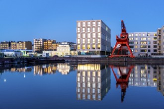 New harbour, harbour basin, harbour district, residential buildings, office buildings, marina and