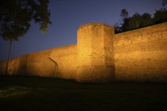 Night shot, city wall, Castelo, old town, Faro, dusk, evening light, Algarve, Portugal, Europe