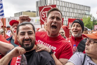 Demonstration by many thousands of steelworkers in front of the ThyssenKrupp headquarters in Essen