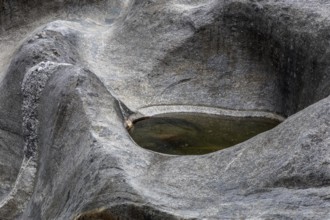 Rocks, rock structures, Verzasca River, near Lavertezzo, Verzasca Valley, Valle Verzasca, Canton