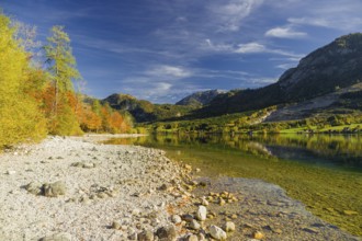 Grundlsee in autumn, salzkammergut, styria, Austria, Europe