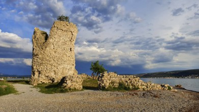 Ruin on the seashore under a blue and cloudy sky, Vecka kula, Vecka Kula, Starigrad,