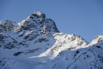 Mountain peak Piz Kesch, Albula Alps, Rhaetian Alps, Grisons, Eastern Switzerland, Switzerland,