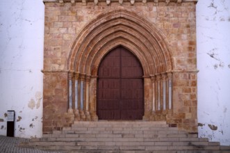 Silves, entrance portal, cathedral, Sé Catedral de Silves, Algarve, Portugal, Europe
