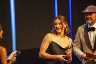 Rose garden Mannheim: Award Night 2024 / Rhine-Neckar Sports Award. Picture: Sven Ottke presents