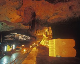 Reclining Buddha statue, Wat Suwan Kuha, Phang-Nga, Thailand, Asia