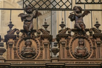Choir stalls in the Cathedral of the Holy Cross over the Sea, Catedral de Santa Cruz sobre las