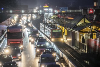 Traffic jam on the A40 motorway, Ruhrschnellweg, in Essen, underground station Essen
