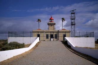 Farol da Ponta da Piedade lighthouse, Lagos, Algarve, Portugal, Europe