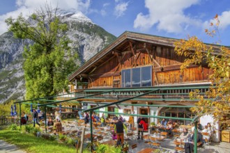 Landgasthof Ropferstubn with restaurant terrace overlooking the Inn Valley in front of the Hohe