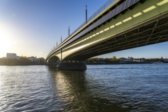 The Kennedy Bridge, the middle of Bonn's 3 Rhine bridges, connects the centre of Bonn and the Beuel