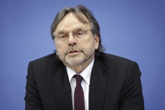Michael Groß, Chairman of the Executive Board of the AWO Federal Association, spoke at a press