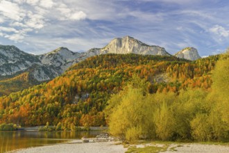 Grundlsee in autumn, salzkammergut, styria, Austria, Europe