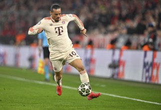 Leroy Sané FC Bayern Munich FCB (10) Action on the ball UEFA Champions League Allianz Arena,