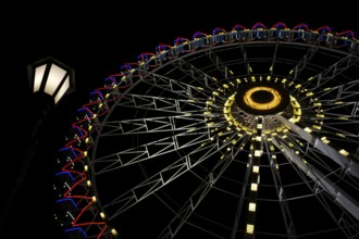 Night shot, Ferris wheel, illuminated, Christmas market, Schlossplatz, Stuttgart,
