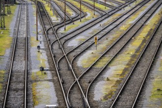 Track systems, shunting tracks, sidings, branches, the Mülheim-Styrum marshalling yard, on the