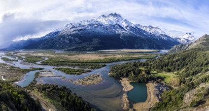 Valley of river Rio Ibanez south of village Villa Cerro Castillo, many branches of the river find