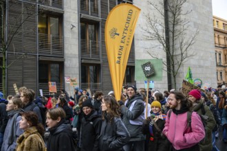 Heinrich Strößenreuther from Volksentscheid Baum at the Fridays for Future climate strike ahead of