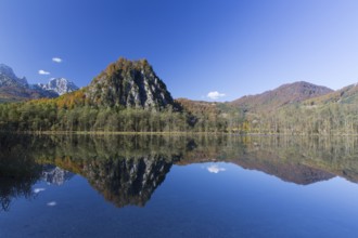 Autumn mood at lake Almsee, Grünau, Austria, Totes Gebirge, Europe