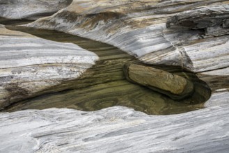 Rocks, rock structures, Verzasca River, near Lavertezzo, Verzasca Valley, Valle Verzasca, Canton