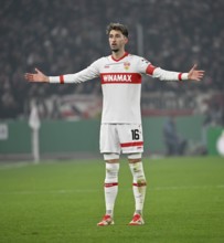 Atakan Karazor VfB Stuttgart (16) Gesture Gesture DFB Cup, MHPArena, MHP Arena Stuttgart,