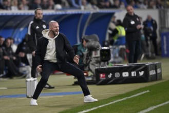 Coach Christian Ilzer TSG 1899 Hoffenheim on the sidelines angry angry gesture gesture PreZero