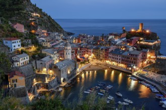 Vernazza fishing village, blue hour, Cinque Terre, La Spezia province, Liguria, Italy, Europe