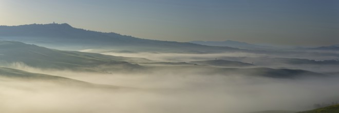 Landscape at sunrise around Volterra, province of Pisa, Tuscany, Italy, Europe