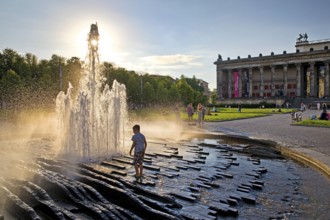 Fountain with Pleasure Garden and Old Museum, Collections of Classical Antiquities of the National