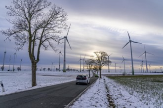 Country road, wind farm, north of Lichtenau, self-proclaimed energy town, over 190 wind turbines