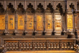 Interior of colorful marble decoration, Siena Cathedral or Cattedrale di Santa Maria Assunta,