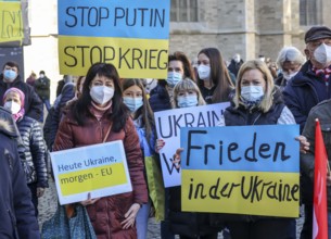 Wesel, North Rhine-Westphalia, Germany, Demonstration against Putin's war in Ukraine. Peace