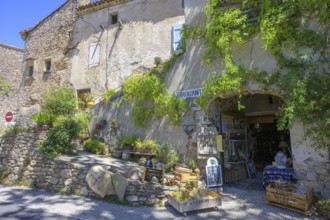 Antique shop in Mourèze, Département Hérault, France, Europe