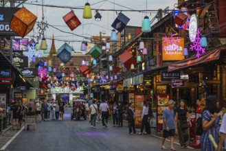 Street scene, Pub Street, evening, Siem Reap, Cambodia, Southeast Asia, Asia