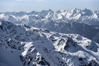 Peaks and mountains in winter, Sellraintal, Stubai Alps, Kühtai, Tyrol, Austria, Europe
