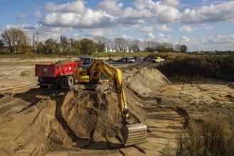 28.10.2020, Oberhausen, Ruhr area, North Rhine-Westphalia, Germany - Excavator during earthworks as