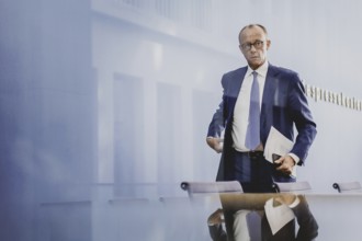 Friedrich Merz, CDU party chairman, recorded after the federal press conference on the consequences